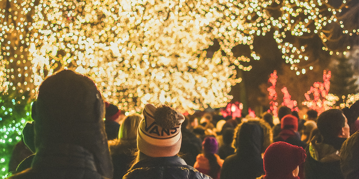 5 free ways to get into the holiday spirit this season