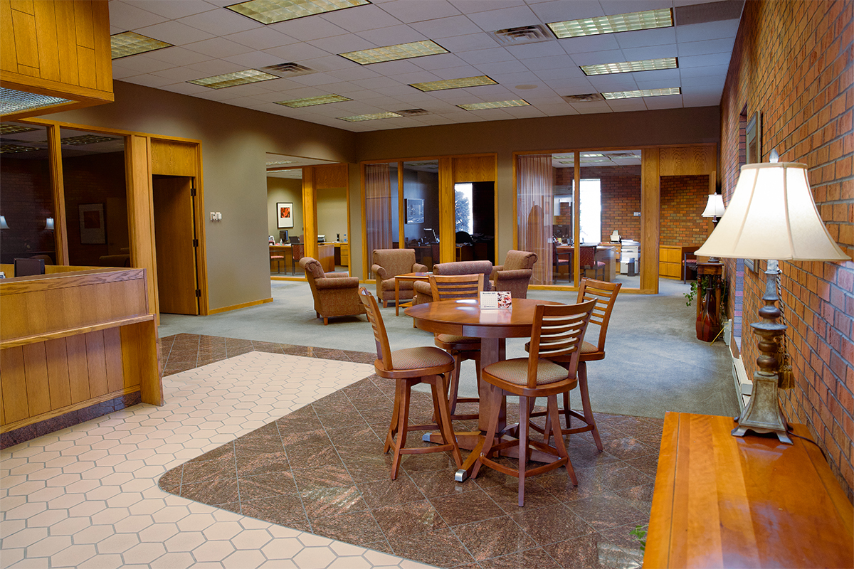 The lobby of First National Bank's Western Mall branch.