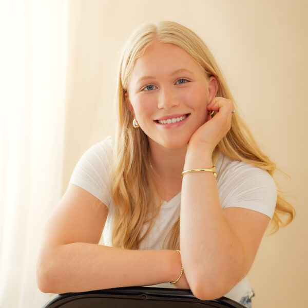 Regina Stoeser senior picture.