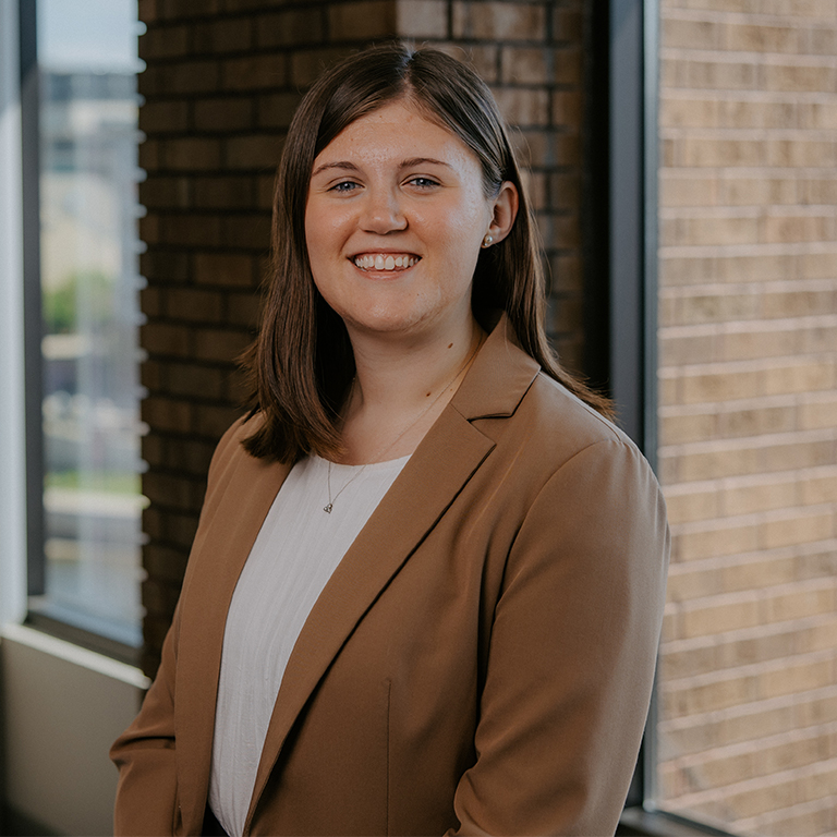 Wealth Advisor Kayleigh Tuenge