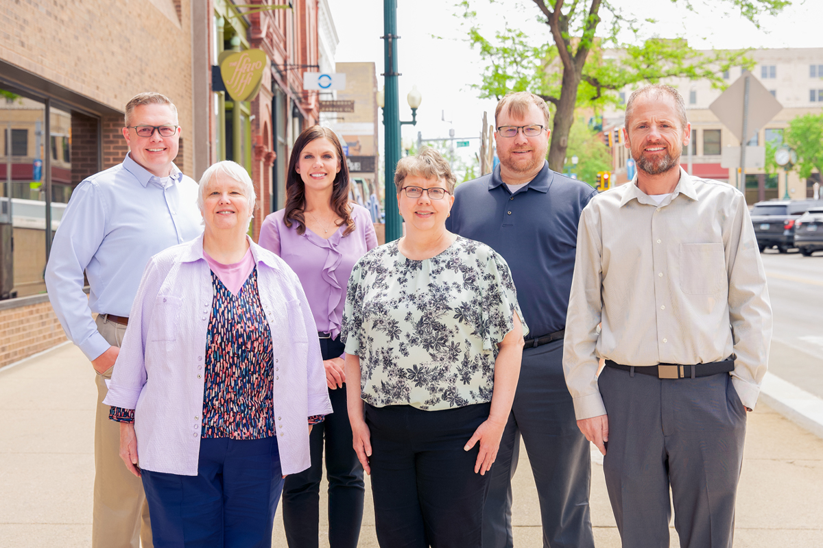 The Advantage Network team.